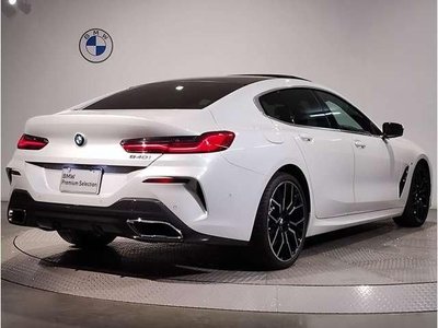 BMW 8 SERIES - 8