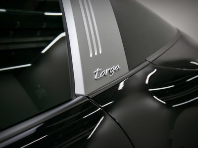 PORSCHE 911 - 8