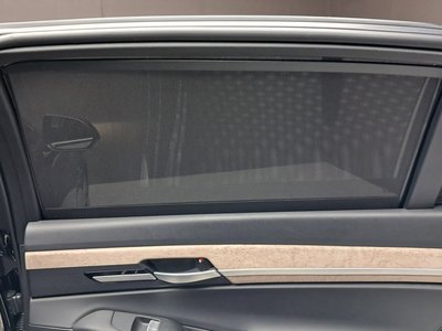 2021 Genesis G90 — миниатюра 36