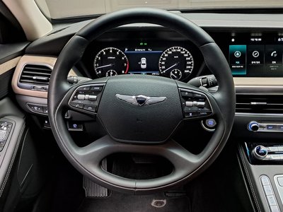 2021 Genesis G90 — миниатюра 19