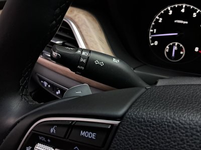 2021 Genesis G90 — миниатюра 34