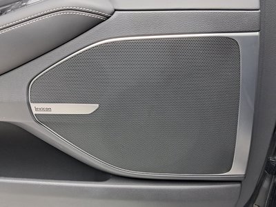 2021 Genesis G90 — миниатюра 37
