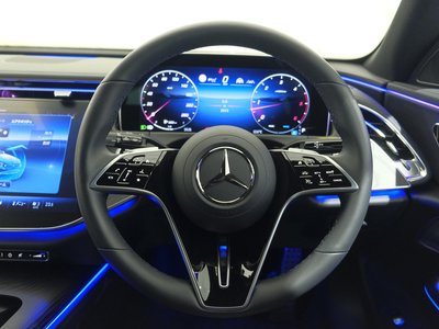 MERCEDES-BENZ E-CLASS - 10