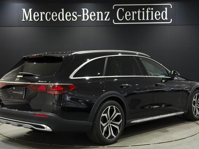 MERCEDES-BENZ E-CLASS - 2