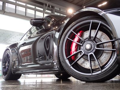 PORSCHE 911 - 6