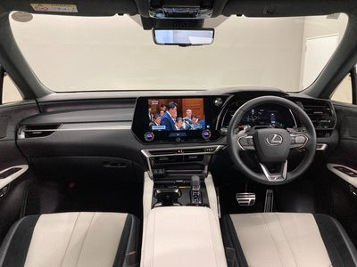 2025 Lexus RX 缩略图 18