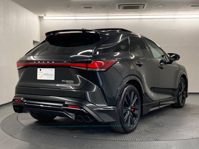 صورة 2 لـ 2025 Lexus RX
