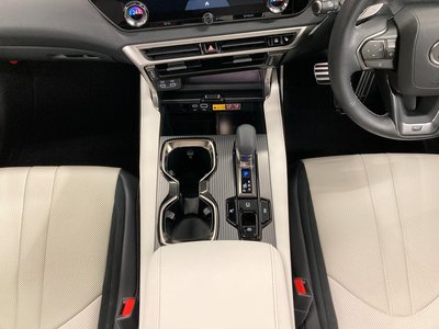 2025 Lexus RX 缩略图 26
