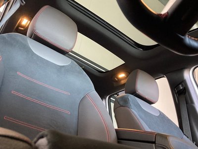 MERCEDES-BENZ GLB - 10