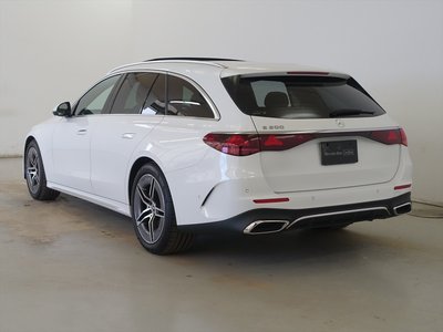 MERCEDES-BENZ E-CLASS WAGON - 4