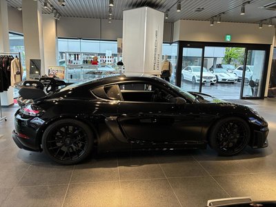 PORSCHE 718 - 8