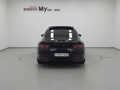 GENESIS G80 (RG3) - 3