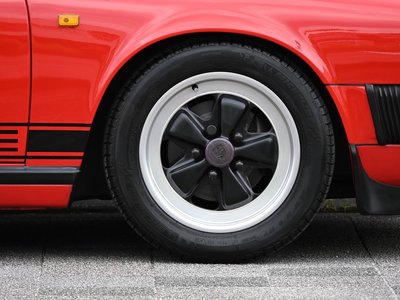 صورة مصغرة 11 لـ 1988 Porsche 911