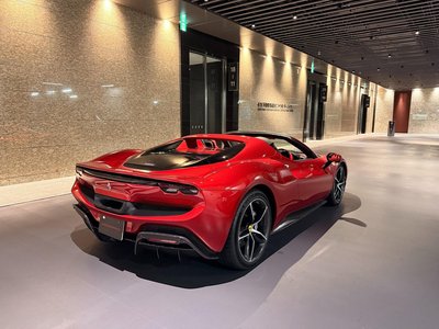 2025 Ferrari 296 GTS 缩略图 4