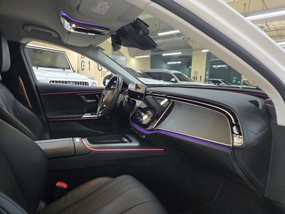 MERCEDES-BENZ E-CLASS - 8