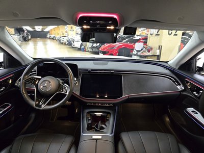 MERCEDES-BENZ E-CLASS - 6