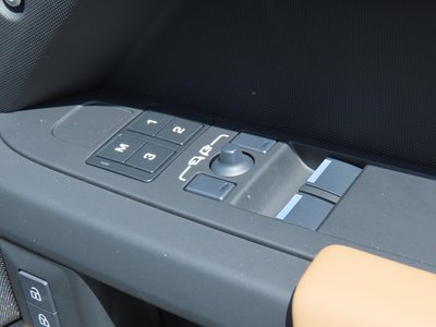 2025 LAND Rover DEFENDER — миниатюра 29