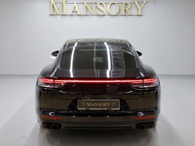 PORSCHE PANAMERA - 3