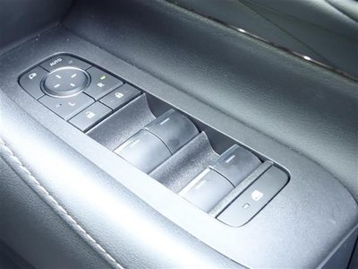 2025 Toyota ALPHARD thumbnail 36