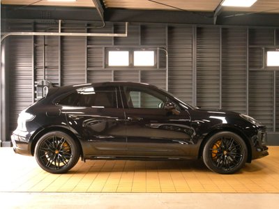 PORSCHE MACAN - 5