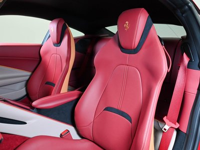 2024 FERRARI ROMA thumbnail 24