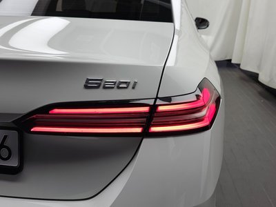 BMW 5 SERIES - 10