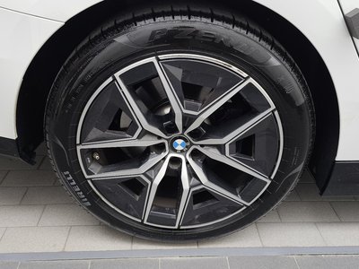 BMW 5 SERIES - 6