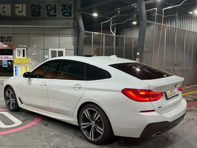 2021 BMW 6 SERIES GT 照片 2