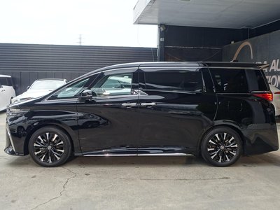 TOYOTA ALPHARD - 4