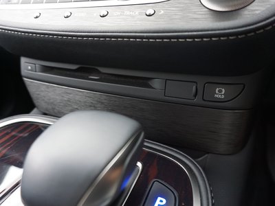 صورة مصغرة 40 لـ 2020 Lexus LS