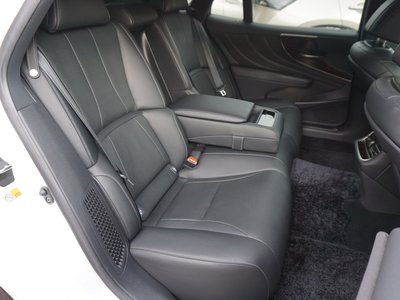 صورة مصغرة 56 لـ 2020 Lexus LS