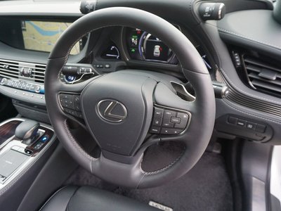 صورة مصغرة 26 لـ 2020 Lexus LS