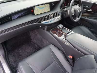 صورة مصغرة 51 لـ 2020 Lexus LS