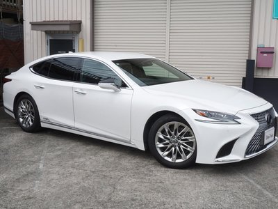 صورة 7 لـ 2020 Lexus LS
