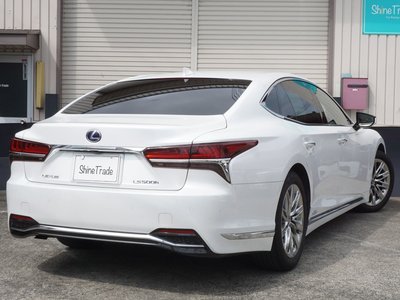 صورة 10 لـ 2020 Lexus LS