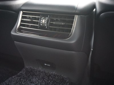 صورة مصغرة 58 لـ 2020 Lexus LS
