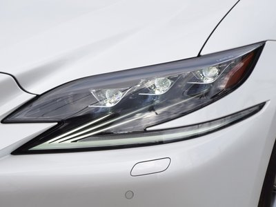 صورة مصغرة 67 لـ 2020 Lexus LS