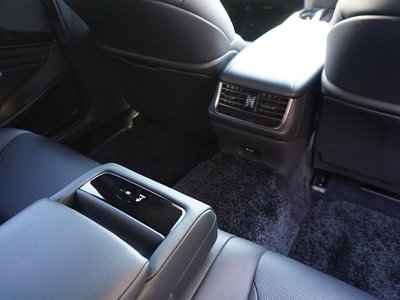 صورة مصغرة 57 لـ 2020 Lexus LS