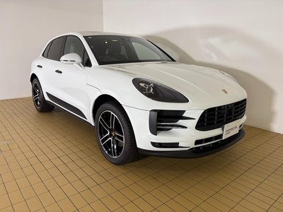 PORSCHE MACAN - 6