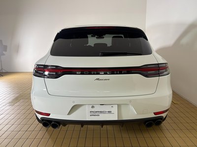 PORSCHE MACAN - 4