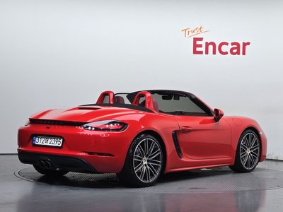 2018 Porsche 718 photo 4