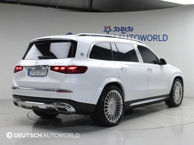 2025 Mercedes-BENZ GLS photo 5