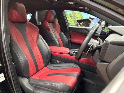 2023 Lexus NX thumbnail 9