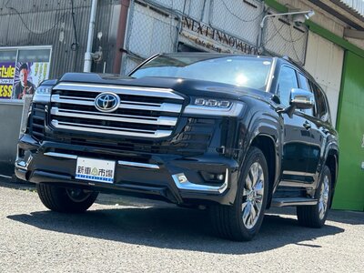 TOYOTA LAND CRUISER 300