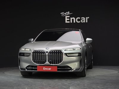 BMW 7 SERIES - 2