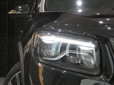 MERCEDES-BENZ GLB - 3