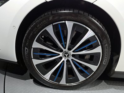 MERCEDES-BENZ EQE - 6