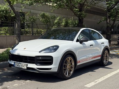 PORSCHE CAYENNE - 1