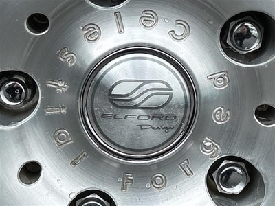 TOYOTA LAND CRUISER 200 - 5