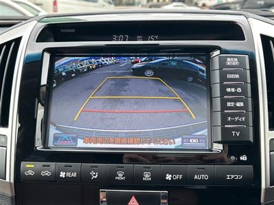 TOYOTA LAND CRUISER 200 - 8
